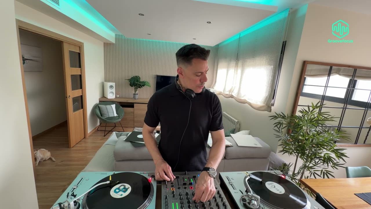 100% Vinyl Deep House & Techno Mix | Groovefocus 1 | Technics SL-1200 & Xone 96