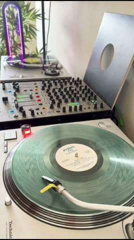 Mixing on Technics SL-1200: Techno & Dub House 🌅🎧
